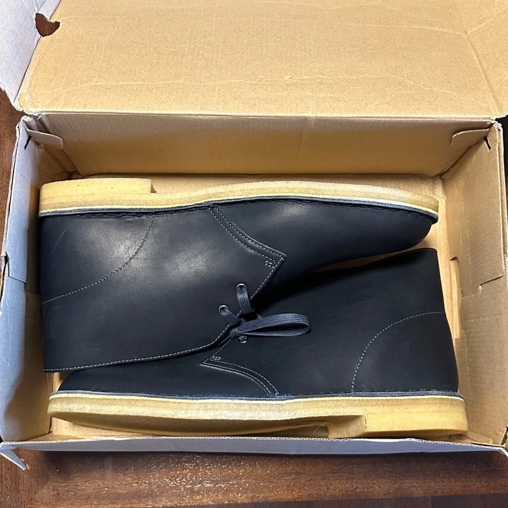 Clarks Men's Navy Leather Desert Boots - Picture 5 of 6